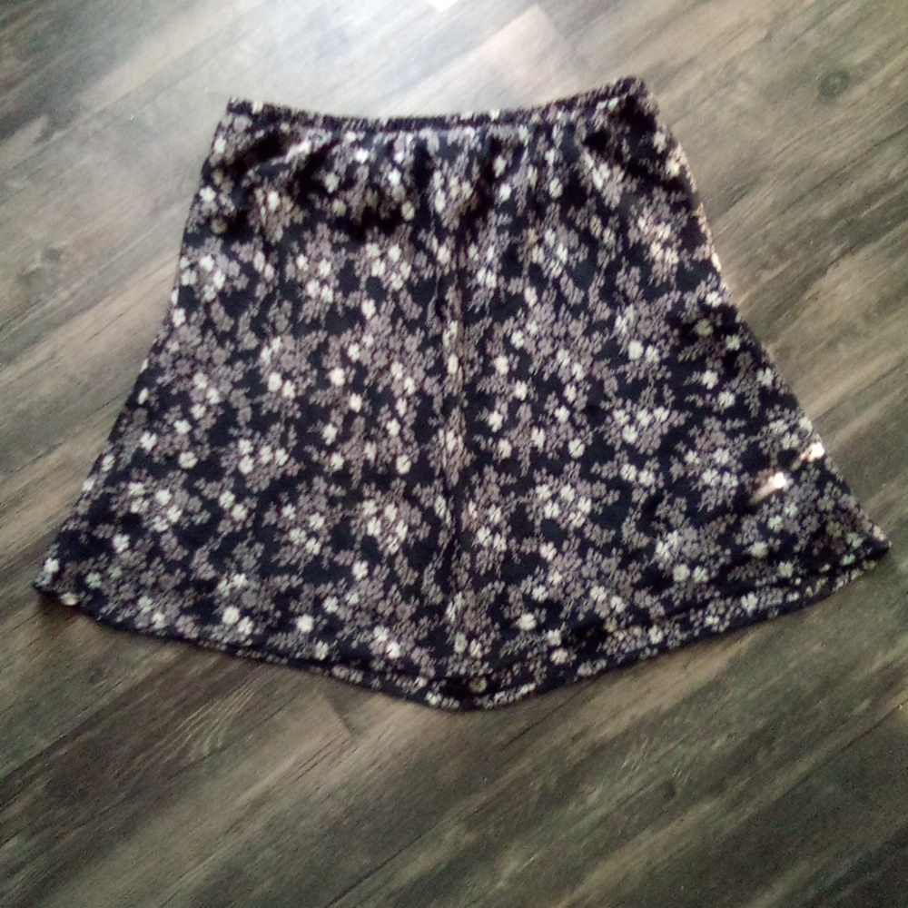 Floral print mini skirt with lining